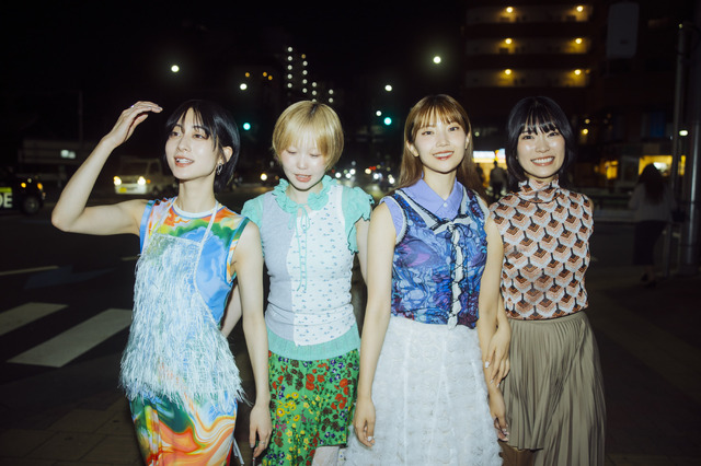 ExWHYZ「B.L.T.10月号」（東京ニュース通信社）