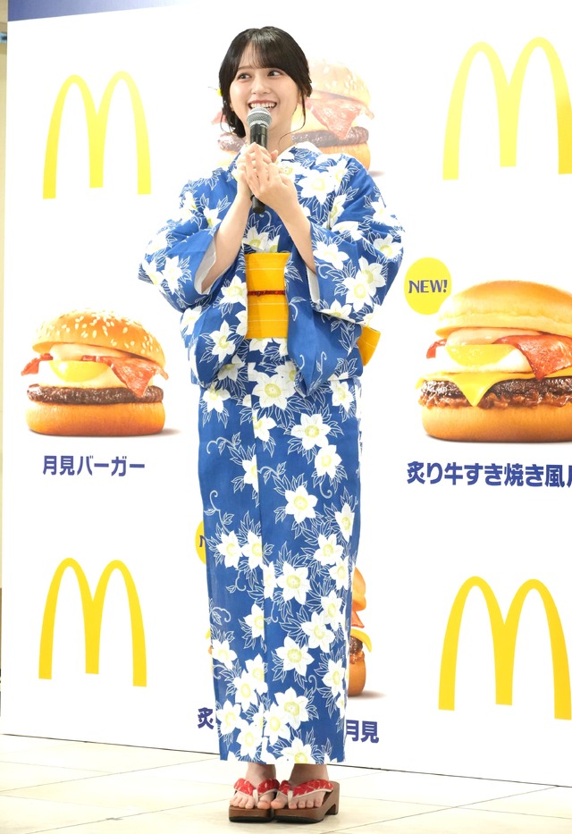 佐々木舞香【撮影：小宮山あきの】