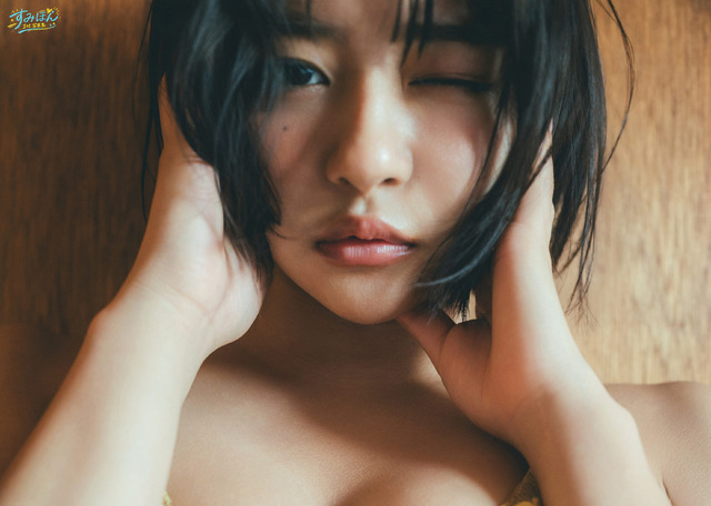 撮影：東京祐／すみぽん1st写真集『offcourt（オフコート）』（扶桑社）