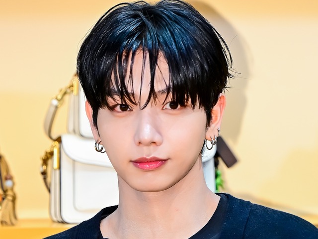 「え、新橋いたの!?」BOYNEXTDOOR・ジェヒョン、“変装なし”の東京お散歩SHOTにファン騒然