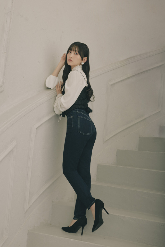 乃木坂46・池田瑛紗＆一ノ瀬美空、デニム着用で美しすぎるヒップラインに感動！