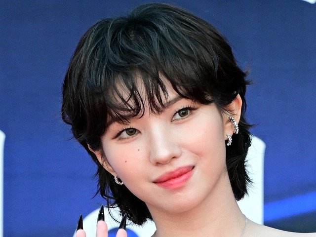 突然の“退社するわ”プロモーションが話題！i-dle・ソヨン、ソロアルバム全曲ステージを初披露