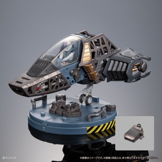 「ガンダム」1回1,850円の高級ガシャポン！コクピットまで作り込まれた「バストアップモデル」が2次予約―内部にはアムロの姿も