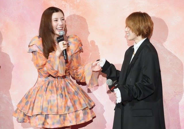仲里依紗、松岡茉優【撮影：小宮山あきの】