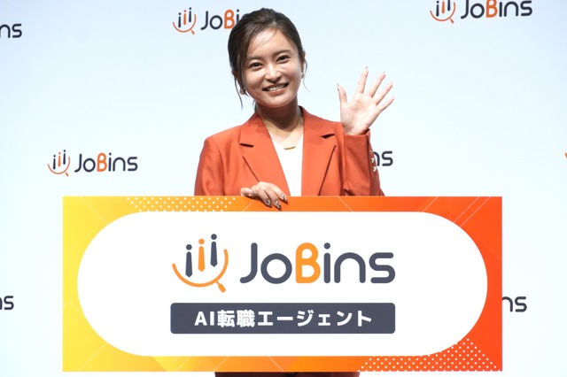 小島瑠璃子【撮影：小宮山あきの】