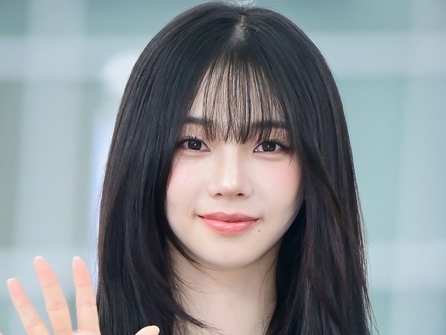 本を読んでビールを一杯…aespa・カリナ、“オフの顔”が話題！ステージ上とのギャップに反響「癒される」