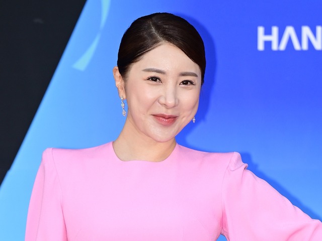 「今度は尻の肉を…」韓国歌手、5度目の鼻整形で医師から告げられた“衝撃の一言”