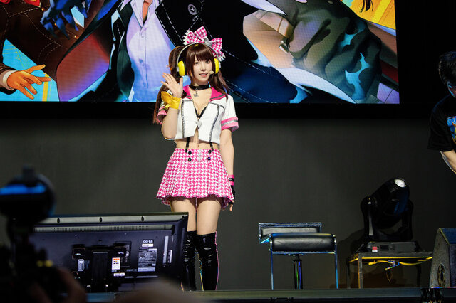 久慈川りせ『ペルソナ４ リバイバル』／えなこ（X：@enako_cos）