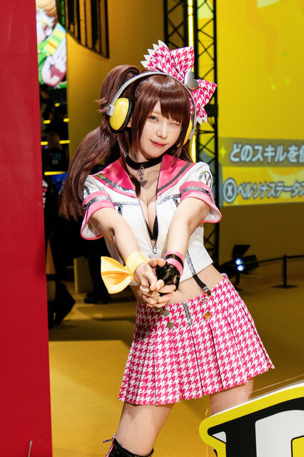久慈川りせ『ペルソナ４ リバイバル』／えなこ（X：@enako_cos）