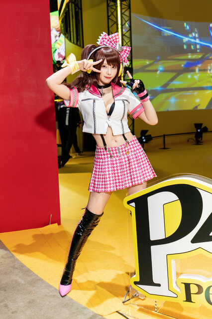 久慈川りせ『ペルソナ４ リバイバル』／えなこ（X：@enako_cos）