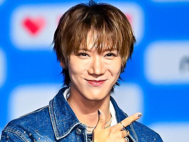 「息止まる」NCT・テン、“素肌ジャケット”で大人の色気…パリの夜を彩るスーツ姿にファン悶絶