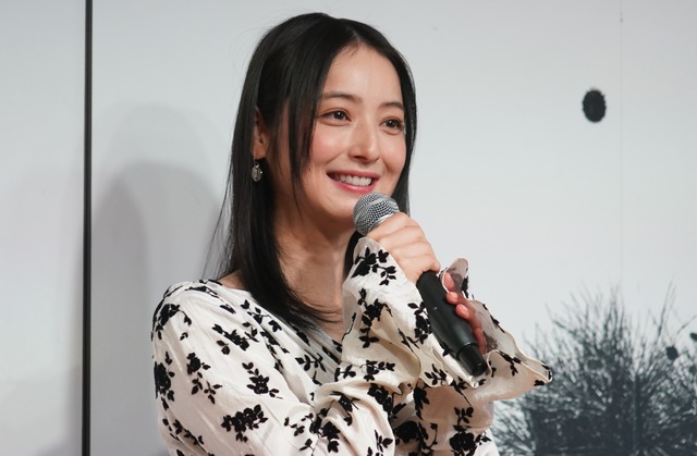 佐々木希（写真：竹内みちまろ）