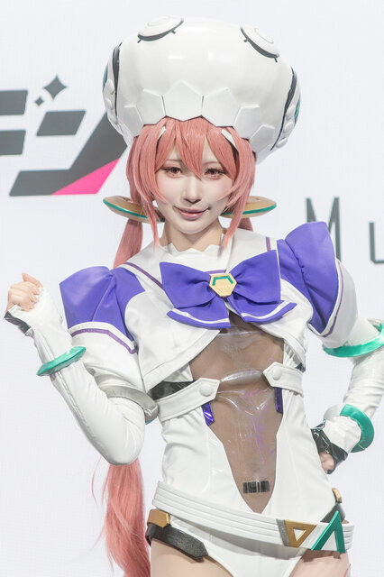 ピコ『マブラヴ ガールズガーデン』／月海つくね（X：@XaiabP）