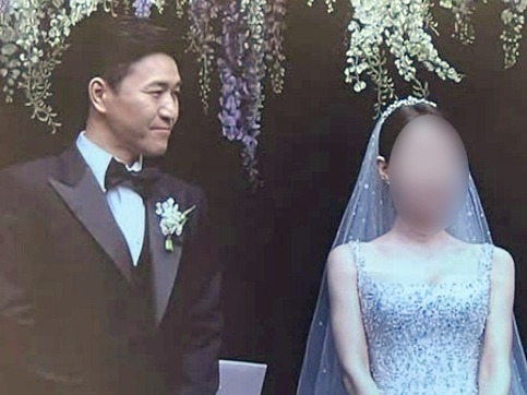 「精子が良くない」妻は“11歳下”、47歳が約1年の禁酒を経てパパに…韓国歌手の並々ならぬ覚悟