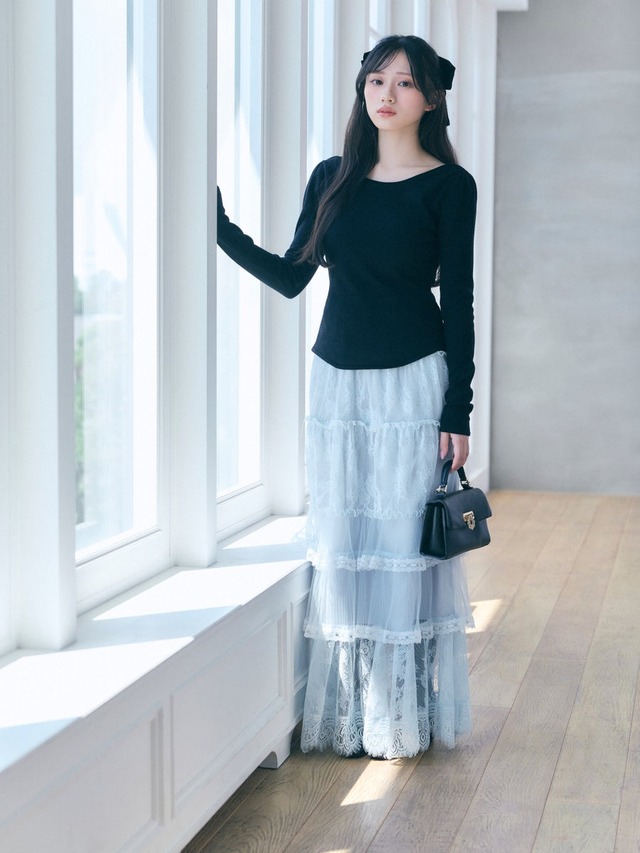 SNIDEL、乃木坂46・川﨑桜を起用した冬コレクションを先行予約