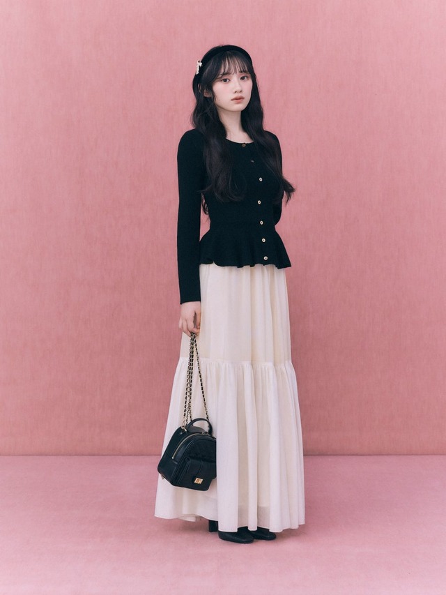 SNIDEL、乃木坂46・川﨑桜を起用した冬コレクションを先行予約