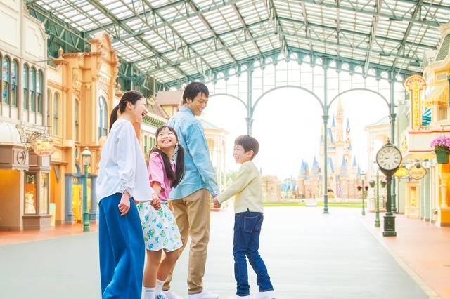 ハッピーエントリー体験イメージ (C)Disney