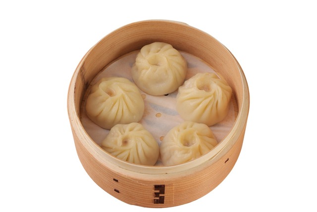 「自家製 小籠包」5個入り 780円（税込858円）