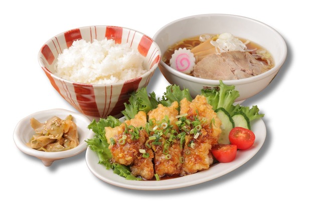 油淋鶏＆中華そばセット 980円（税込1,078円）