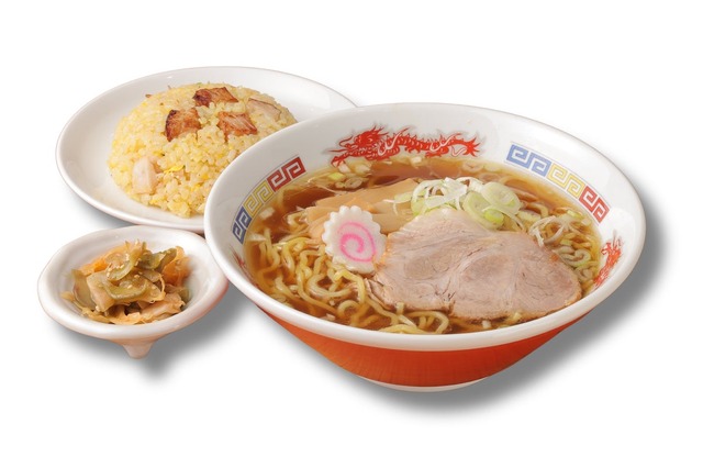 半炒飯＆中華そばセット 900円（税込990円）