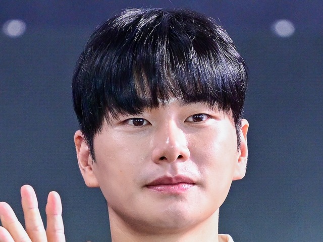 “卑猥DM”疑惑俳優が不参加…4年越しに公開される韓国ドラマ、制作発表会で監督が事情を説明