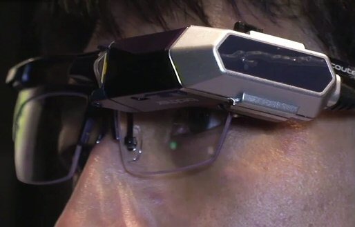 網膜に直接映像を投影するメガネ型シースルーディスプレー