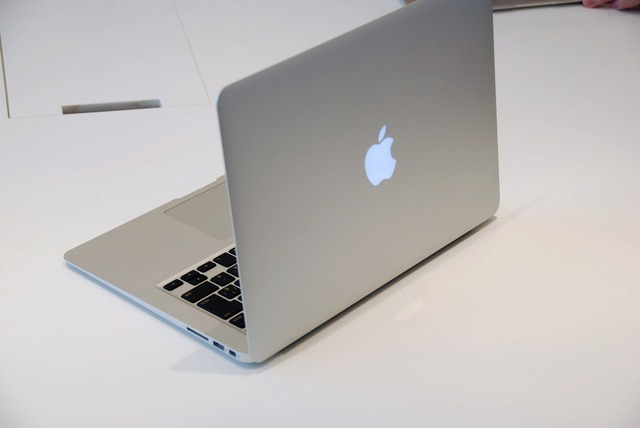 MacBook Airの13.3型