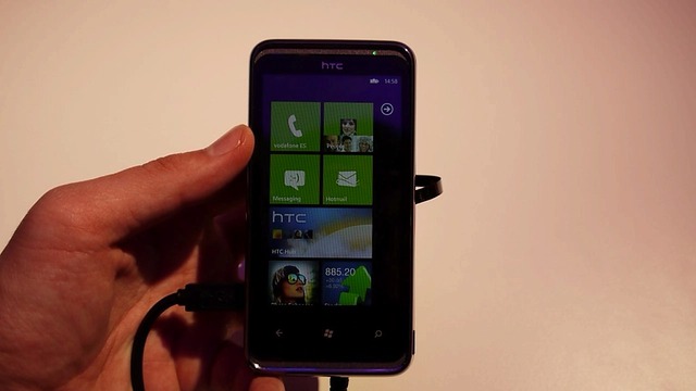 「HTC 7 Pro」