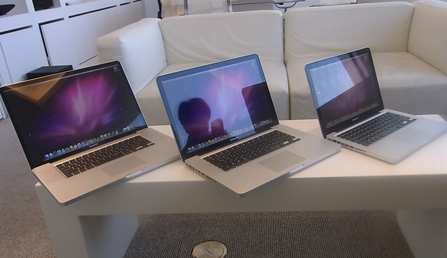 新型MacBook Pro（左から17型、15型、13型）