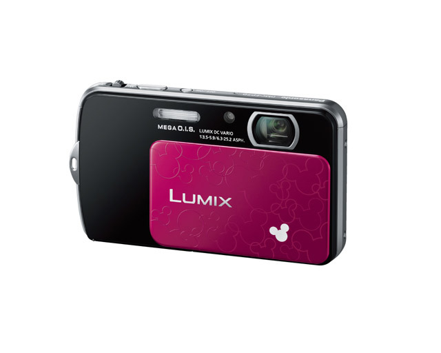 ディズニーモデル「LUMIX DMC-FP7D」 (c) Disney