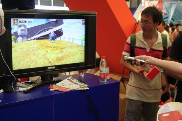 【China Joy 2011】Wiiのようなモーションコントローラー×2を紹介  