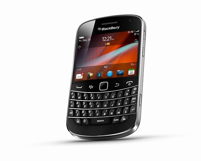 「Blackberry Bold 9900／9930」