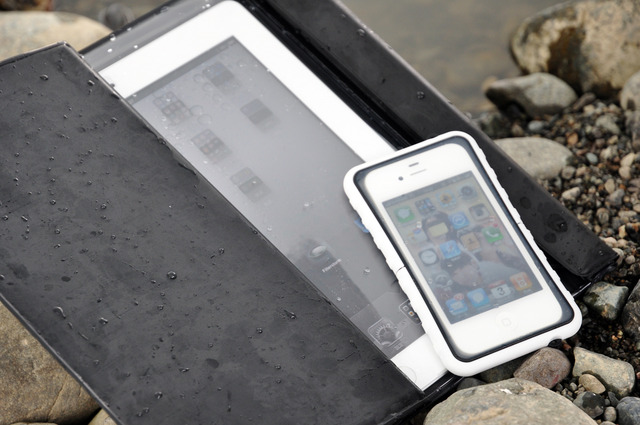 【夏休み特別企画】iPhone・iPad用防水ケース・防水グッズ特集（山・河辺キャンプ編）