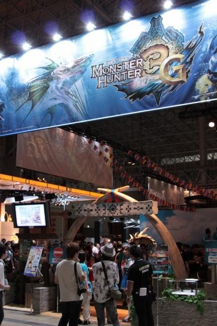 【TGS 2011】カプコンブースでは『モンスターハンター3(トライ)G』が大盛況、拡張パットも  