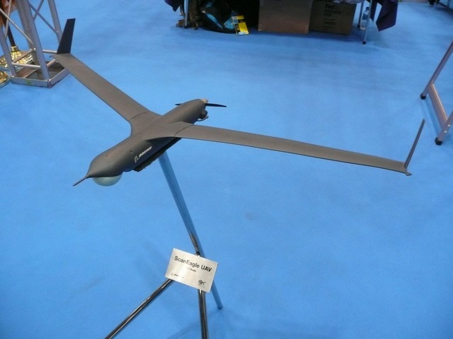 在日米海軍ブース。Global Hawkよりも小ぶりな「ScanEagle」のモデル。防衛省で購入するという噂もあるらしい
