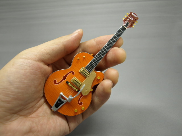 「GRETSCH Guitar Collection “6120” Official Figure Complete」