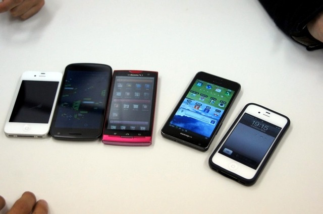【座談会】どうなる？2012年のスマートフォン……ジョブズなき後のアップルと復権を期すWindows