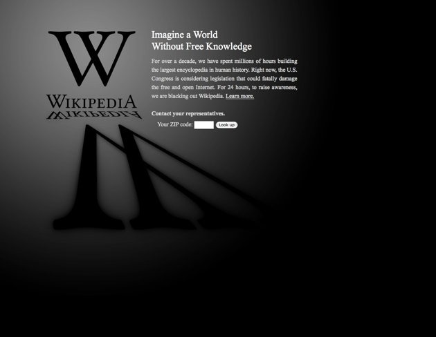 抗議活動としてサービスを停止したWikipediaのウェブサイト