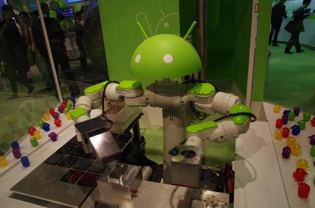 【MWC 2012 Vol.51（動画）】さながらAndroidのテーマパーク？ Googleブースを訪ねる 