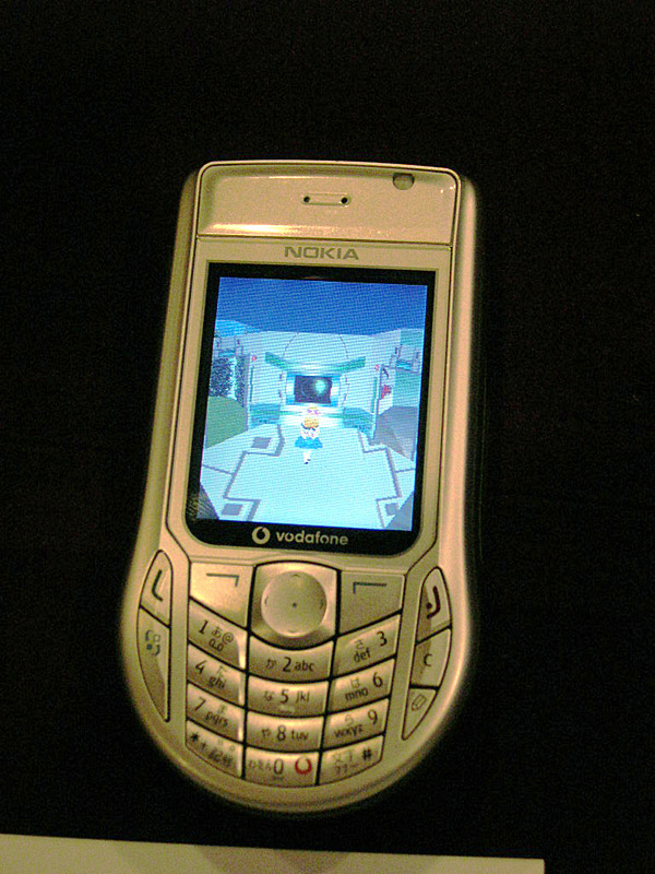 Nokiaの携帯端末。Symbian OS上でアプリケーションがプリセットされている