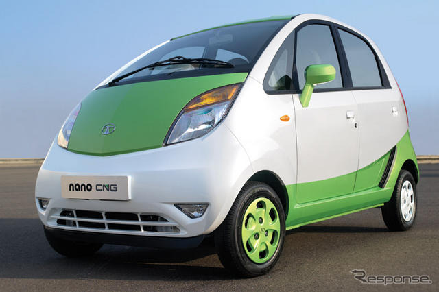 写真はインドのタタモーターズが2012年内に発売予定の天然ガス車