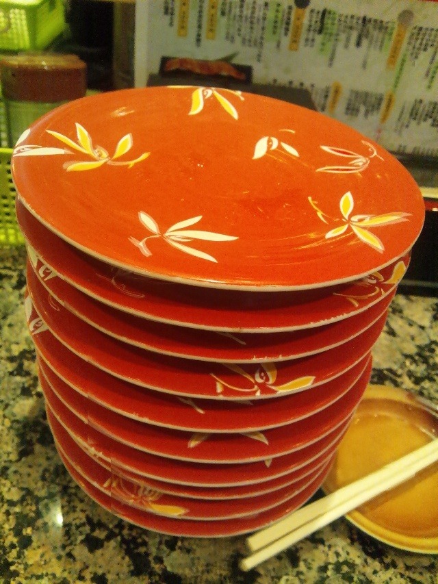 回転寿司に行っても、いつも「一番安い皿縛り」