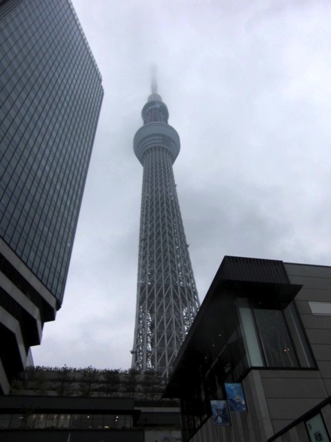 東京スカイツリー（5月22日、開業初日）