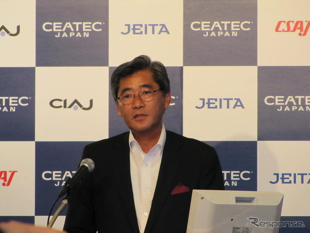 CEATEC12の会見　大木一夫・情報通信ネットワーク産業協会専務理事