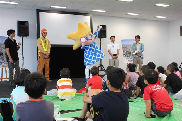学習会では“東京スカイツリー公式キャラクター”「ソラカラちゃん」も登場