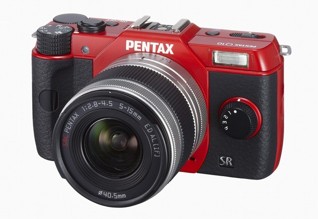 「PENTAX Q10 ズームレンズキット」レッド