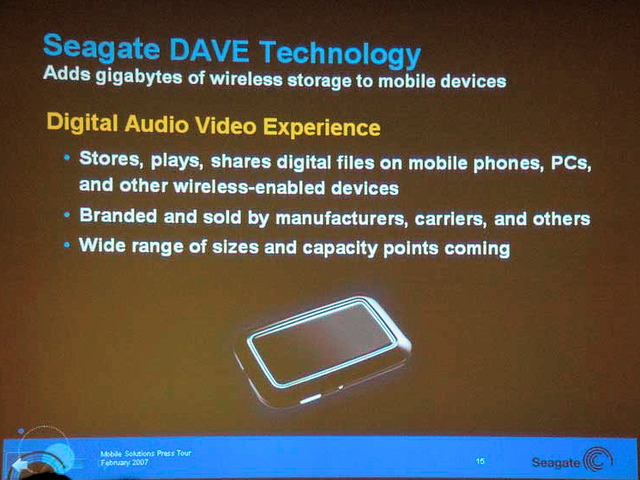 　シーゲイトは5日、モバイル端末の外付けストレージとして利用可能な無線接続のHDDモジュールを実現する「DAVEテクノロジー」を公表した。