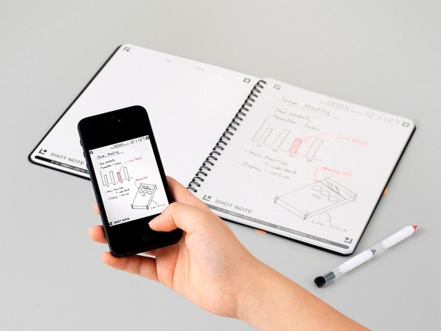 「SHOT NOTE NUboard」に書いたものをスマホで撮影してデジタル化する