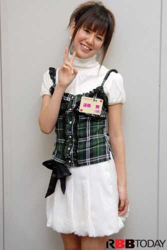 今回登場は3月に高校を卒業したばかりのアイドリング!!!3号・遠藤舞さん。携帯電話に関する質問では、請求額は8000円くらいと答えてくれた。