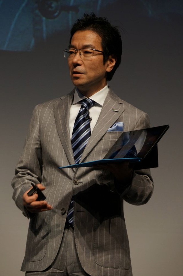 日本マイクロソフト、『Surface』を3月15日発売……新型タブレット